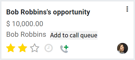 一张Odoo客户关系管理机会卡，可选择将联系人添加到呼叫队列